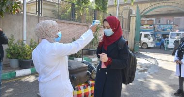 بكاشف الحرارة وبوابات تعقيم.. مدن جامعة القاهرة تستقبل طلابها المغتربين.. صور