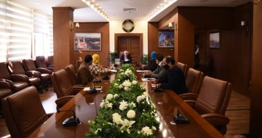 محافظ بورسعيد: تقديم كافة سبل الدعم لتحسين معدلات القضية السكانية
