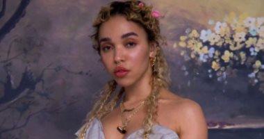 النجمة  FKA twigs تقدم مسلسل تلفزيونى عن فنون الدفاع عن النفس 