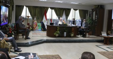 محافظ جنوب سيناء يتابع نسب تنفيذ مشروعات الخطة الاستثمارية 2020 / 2021