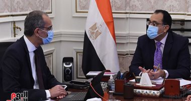 رئيس الوزراء يتابع ملفات قطاع الاتصالات 