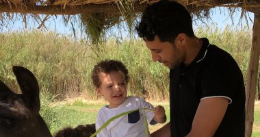 محمد إبراهيم يحتفل بعيد ميلاده ابنه: الأكثر وسامة فى العالم