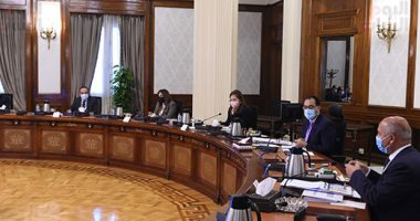 رئيس الوزراء يتابع موقف تنفيذ أعمال تطوير الطريق الدائرى