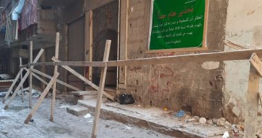 استجابة لـ"اليوم السابع".. الإدارة الهندسية تضع حواجز لهدم عقار الفلكى بالإسكندرية