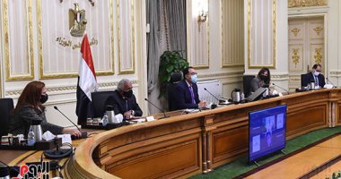 رئيس الوزراء يناقش "تنمية الأسرة" فى لقائه أعضاء الغرفة التجارية الأمريكية