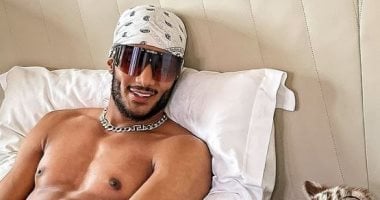 محمد رمضان بصحبة نمر وعارضة أزياء لبنانية فى صور جديدة من كواليس "Versace baby"