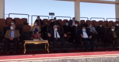 وزير الزراعة ومحافظ جنوب سيناء يتفقدان مضمار سباقات الهجن بشرم الشيخ.. صور
