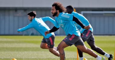 بنزيما ومارسيلو يعودان لتدريبات ريال مدريد قبل مواجهة سوسييداد.. صور