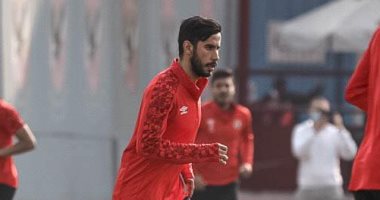 موسيماني يحفز ناصر ماهر بالأهلي قبل استئناف المباريات
