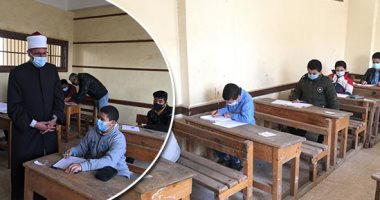 انتهاء اليوم الأول لامتحانات الفصل الدراسى الأول بالأزهر.. هدوء بالمعاهد الأزهرية والطلاب يبدأون الامتحانات وسط إجراءات احترازية مشددة.. ورئيس الجامعة يشيد بالالتزام بالضوابط الوقائية لمواجهة كورونا.. صور