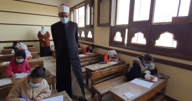 طلاب الأزهر يبدأون امتحانات الفصل الدراسى الأول وسط اجراءات احترازية.. صور