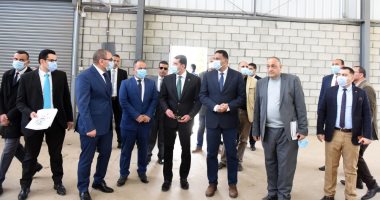 رئيس هيئة الاستثمار يستعرض الأعمال بالمنطقة الاستثمارية بميت غمر .. صور