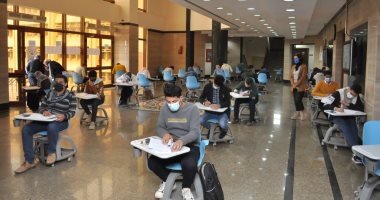 تباعد اجتماعى وإجراءات وقائية فى لجان امتحانات الجامعات.. والطلاب آخر تركيز