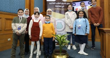 التعليم تكرم الطلاب المتميزين والمتفوقين بالأولمبياد الدولى للغة الإنجليزية 