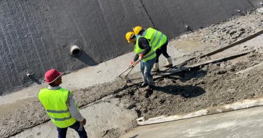 شاهد تأهيل وتبطين ترعة الجبل بأرمنت ضمن مبادرة حياة كريمة بالأقصر.. صور