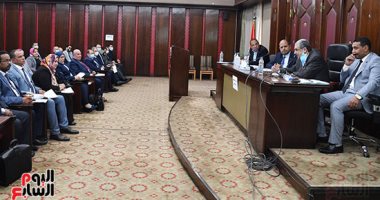 الكهرباء: 24 مليار جنيه لتنفيذ المرحلة الأولى فى تطوير الشبكات بحياة كريمة