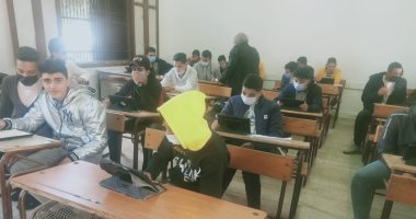 التعليم للطلاب: لا مانع من استخدام أى شريحة بيانات على التابلت لدخول الامتحان