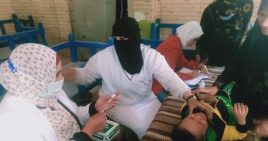 بدء تطعيم 257 ألف طفل وطفلة ضد شلل الأطفال بأسوان.. صور
