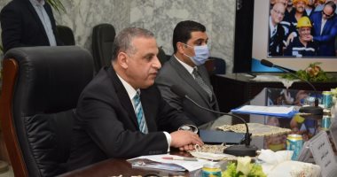 ضمن مبادرة "حياة كريمة".. تسلم 5818 عاملا غير منتظم وثيقة تأمين تكافلى بسوهاج