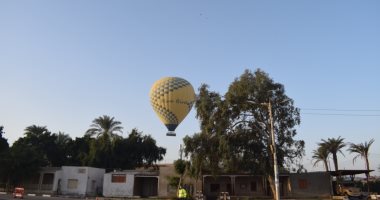 البالون الطائر يشهد زيادة كبيرة بالرحلات.. تحليق 60 رحلة تقل 850 سائحا.. صور