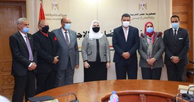 وزيرة التضامن تطلق مبادرة "ولادنا" لفتح حسابات استثمارية للأيتام