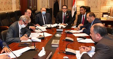 تنظيم الاتصالات: مشروع قومى ضخم لتغطية كافة الطرق بشبكات الفايبر والشبكات.. صور