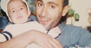 الضهر والسند.. أبناء أحمد السقا يحتفلون فى عيد ميلاده بصور من الذكريات
