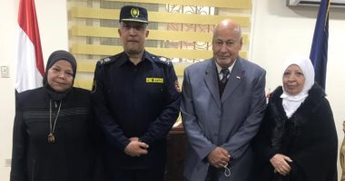 مدير الحماية المدنية بالجيزة يكرم أسر الشهداء بمناسبة اليوم العالمى..صور
