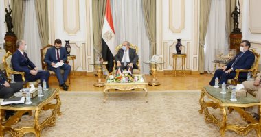 وزير الدولة للإنتاج الحربى يبحث مع سفير بيلاروسيا ملفات التعاون المشترك