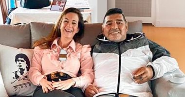 الحب الأخير.. صحيفة أرجنتينية تكشف اسم آخر نساء مارادونا.. صور