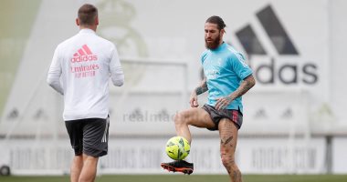 راموس وبنزيما يواصلان التأهيل في تدريبات ريال مدريد وعودة ميليتاو.. صور
