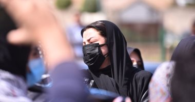 رضوى الشربينى فى أول جمعة بعد وفاة والدتها: اللهم أجعل قبرها ضياء يؤنس وحشتها