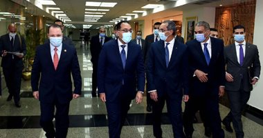 رئيس الوزراء يزور مقر النائب العام لمتابعة جهود التحول الرقمى.. صور