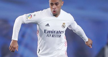 ريال مدريد يعلن إصابة ماريانو دياز وتأكد غيابه عن الديربي الإسبانى