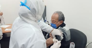 أول متلقى للقاح كورونا ببنى سويف: مدفعتش ولا جنيه فى التطعيم.. فيديو