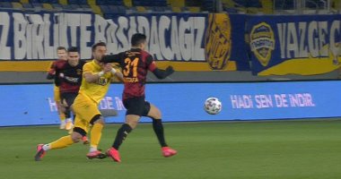 إحالة مصطفى محمد الى لجنة الإنضباط في الدوري التركي