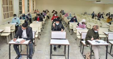 ختام الأسبوع الأول من امتحانات الفصل الدراسى الأول بجامعة القاهرة دون مشكلات