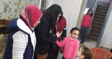 مرثا محروس نائبة تنسيقية الأحزاب تنظم زيارة ميدانية لمؤسسات اجتماعية بالزيتون