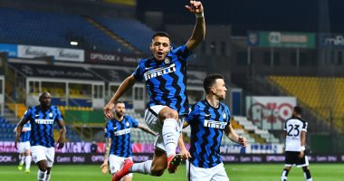 سانشيز يقود إنتر ميلان لتعزيز صدارته للدورى الإيطالى بثنائية فى بارما.. فيديو