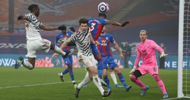 مانشستر يونايتد يتعادل مع كريستال بالاس ويقرب السيتى من لقب الدورى الإنجليزى