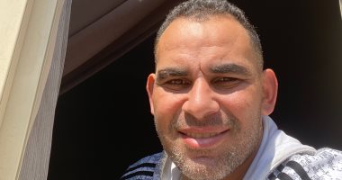 أحمد عيد يتحدى كورونا بأشعة الشمس