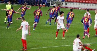 برشلونة يتأهل لنهائى كأس إسبانيا بفوز درامى على إشبيلية.. فيديو