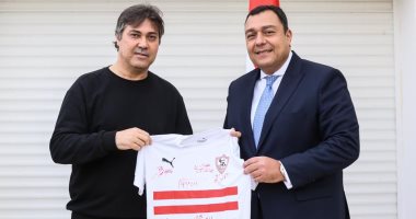 السفير المصرى يرحب بالزمالك فى منزله ويؤكد : الشعب التونسي يحب الكرة ومصر