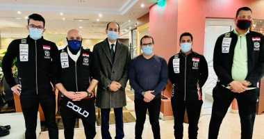 سفير مصر بالمجر يزور بعثة الخماسى الحديث خلال البطولة الدولية