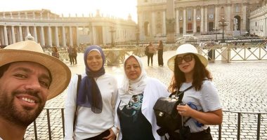 حسن الرداد يسترجع ذكرياته مع والدته الراحلة بصورة جديدة