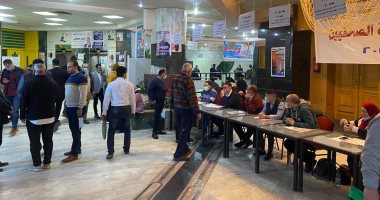 نقابة الصحفيين على صفيح ساخن.. الجمعية العمومية تنعقد الجمعة بعد تأجيلها 4 مرات لعدم اكتمال النصاب.. المنافسة تشتد بين 50 مرشحا فى التجديد النصفى بينهم 8 على مقعد النقيب واختيار 6 لعضوية المجلس من ضمن 42 مرشحا