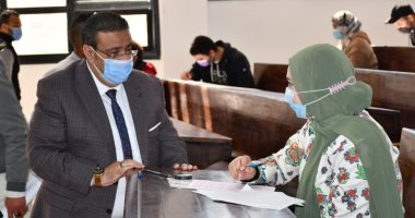 الهدوء والالتزام يسود الأجواء داخل لجان الامتحانات بجامعة القناة.. صور