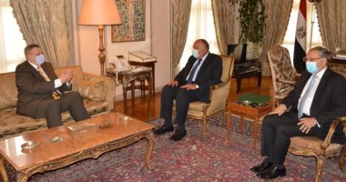 وزير الخارجية يبحث مع المبعوث الخاص للأمم المتحدة إلى ليبيا تطورات الأزمة