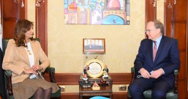 وزيرة الهجرة تبحث مع سفير الاتحاد الأوروبى بالقاهرة سبل التعاون وتبادل الخبرات
