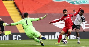 محمد صلاح مهاجم صريح لأول مرة فى تشكيل ليفربول خلال 2021
